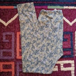 LuLaRoe Rose Leggings OS